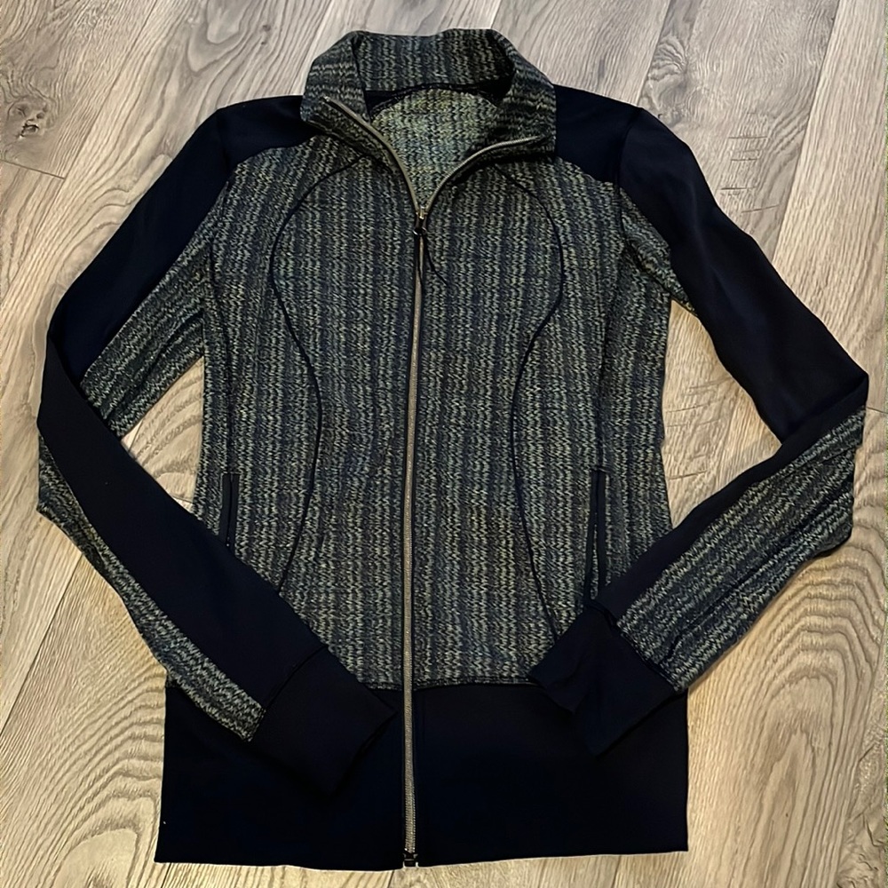 Lululemon Athletic Workout Jacket Sz 8
